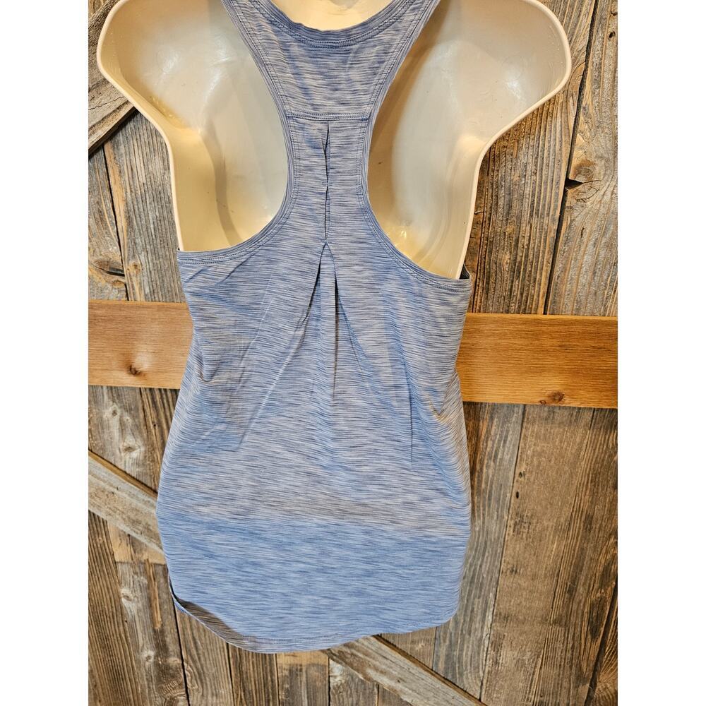 Lululemon Seriously Light Luon, Silverescent 8  (?) Everyday tank EUC layering - Picture 3 of 8